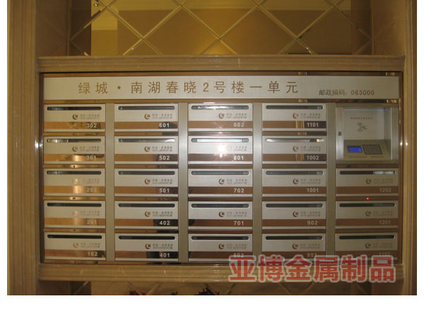 �����ň���004